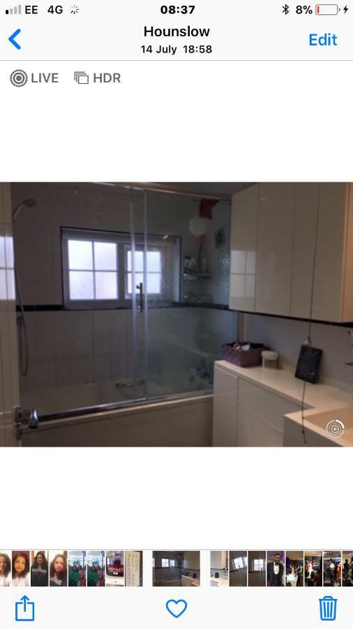 House Apartment Hounslow Bagian luar foto