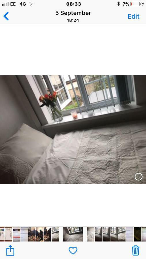 House Apartment Hounslow Bagian luar foto